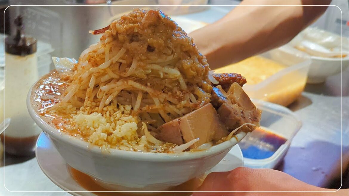 Big ramen made by a man who dedicated his life to ramen. japanese street food 二郎系 ラーメン Big ramen made by a man who dedicated his life to ramen. japanese street food 二郎系 ラーメン