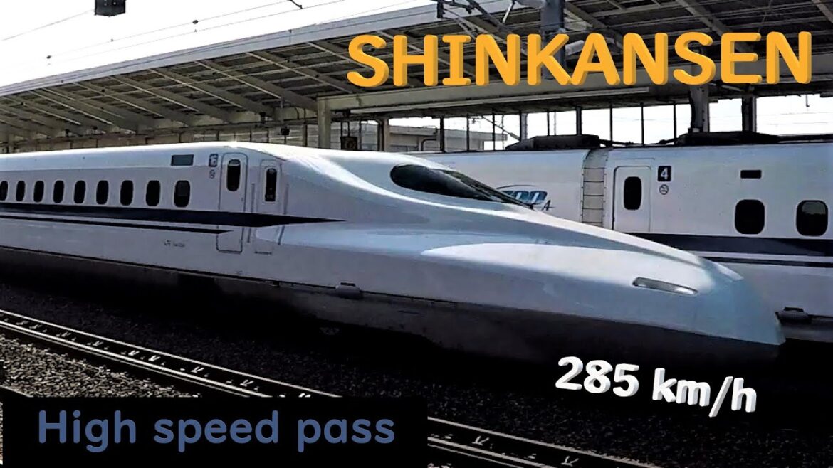 Shinkansen N700A at 285 km/h in Maibara Japan