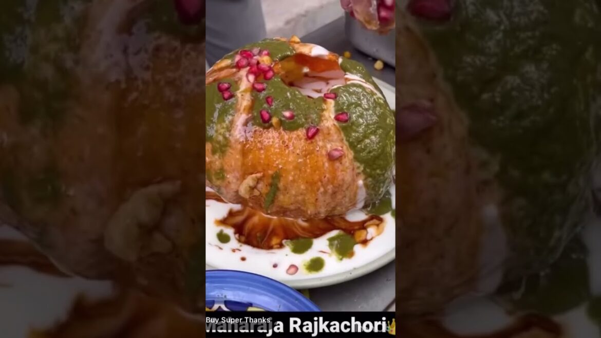 Maharaja Raj Kachori🥶😵|| Indian food #shorts #btw #rajkachori #delhi #streetfood #youtubeshorts Maharaja Raj Kachori🥶😵|| Indian food #shorts #btw #rajkachori #delhi #streetfood #youtubeshorts