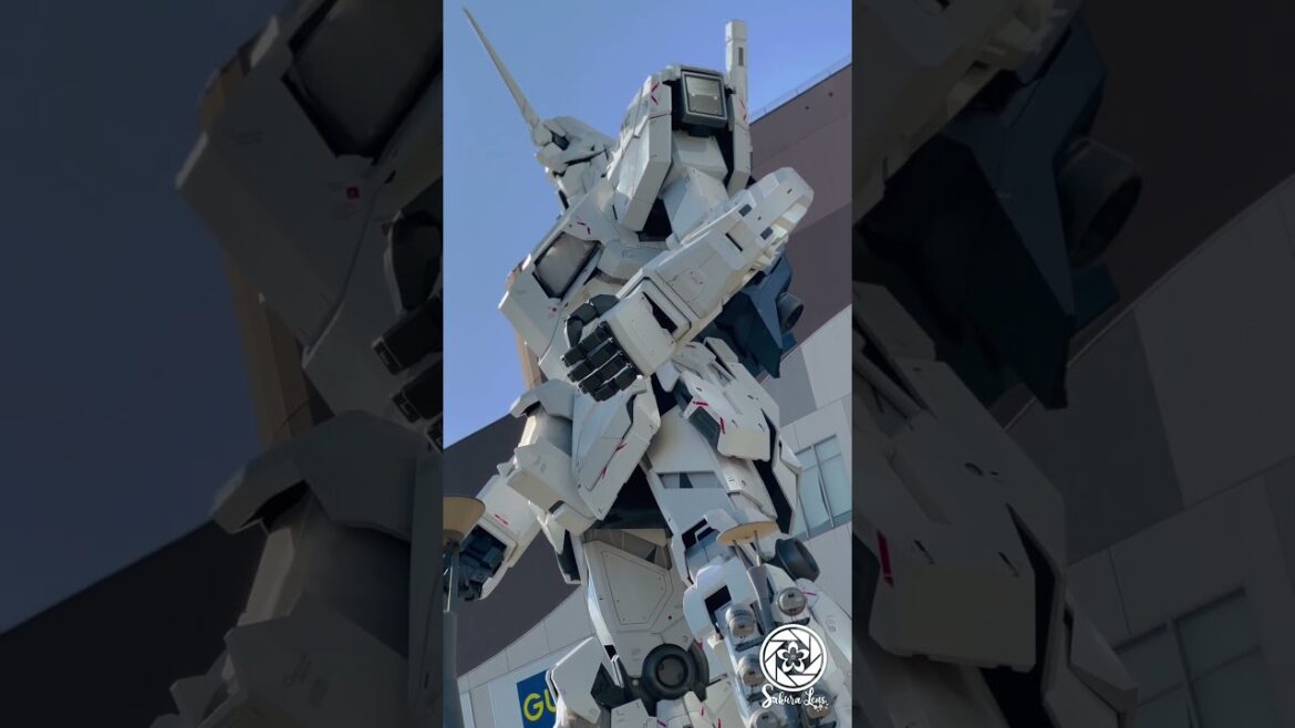 Spring Season Tulip Flower Blooming at The Gundam Base Tokyo - Japan 🌷|4K|