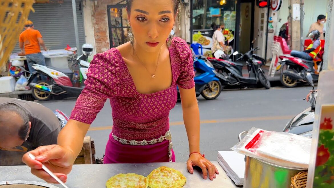 She never rests | Working hard for her family, a pancake stall in Bangkok, Thailand She never rests | Working hard for her family, a pancake stall in Bangkok, Thailand