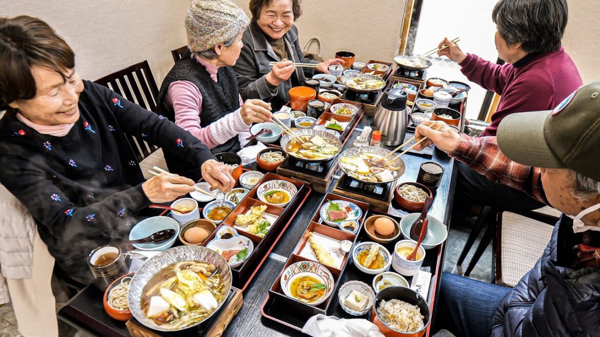 兵庫）注文殺到天ぷらラッシュ！！行列ができる大繁盛日本食レストランの並んでも食べたい衝撃グルメ丨Japanese Noodles and Tempura