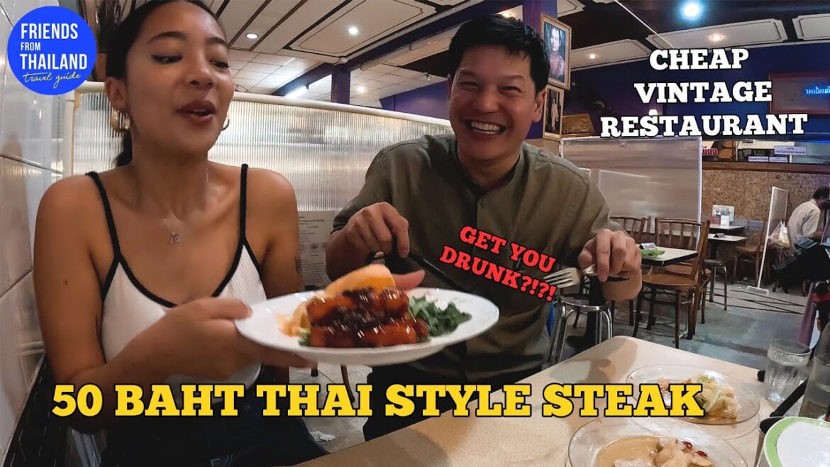 Cheap eat Thai-style STEAKHOUSE with rice and noodle Cheap eat Thai-style STEAKHOUSE with rice and noodle