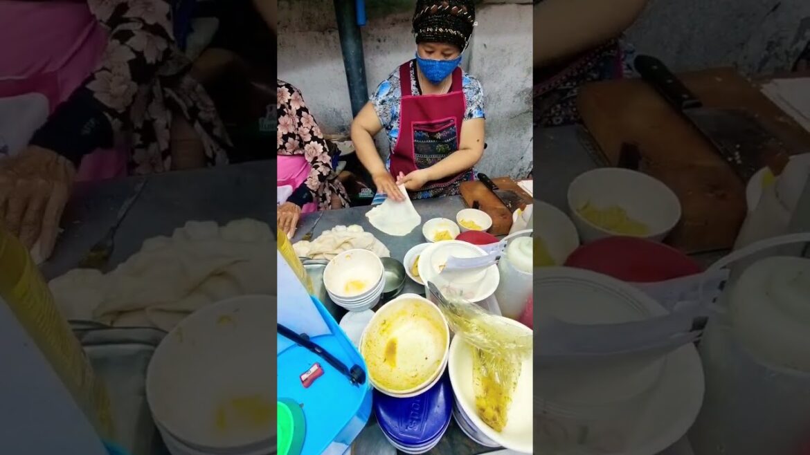 Michelin 🌟 Roti #chiangmai #thailand #travel #holiday #Asia #eat #drink #streetfood #roti #awesome