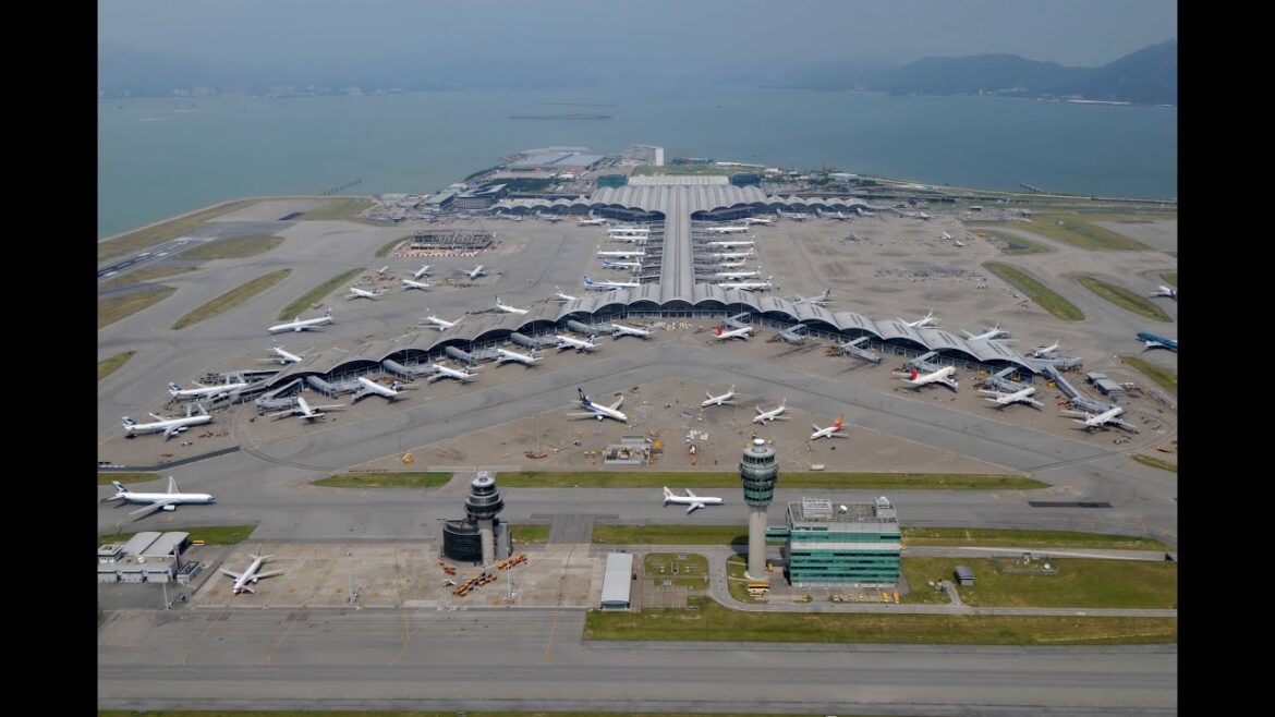 Top 10 Best Airports in the World 2015