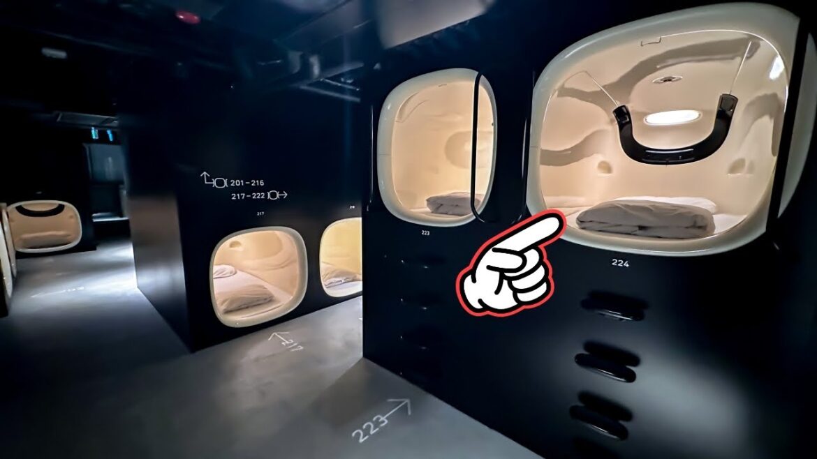 Japan's Most Affordable Capsule Hotel 😪🛌 9h nine hours Akasaka sleep lab