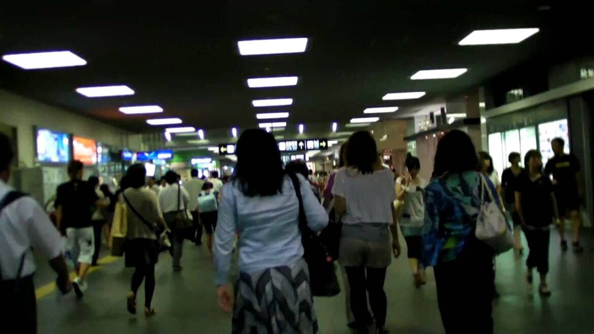 Japan 2010! P.10 Kyoto Station P.2/3