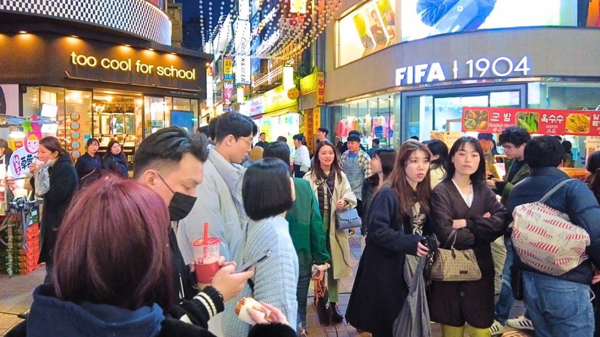 Spring Night in Myeongdong, Korea in 2023 πΈ Myeongdong Night Market & Shopping Street Spring Night in Myeongdong, Korea in 2023 πΈ Myeongdong Night Market & Shopping Street