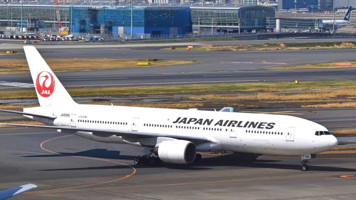 Japan Airlines BUSINESS 777 | HND-HKG & Lounge  [FLIGHT REVIEW]