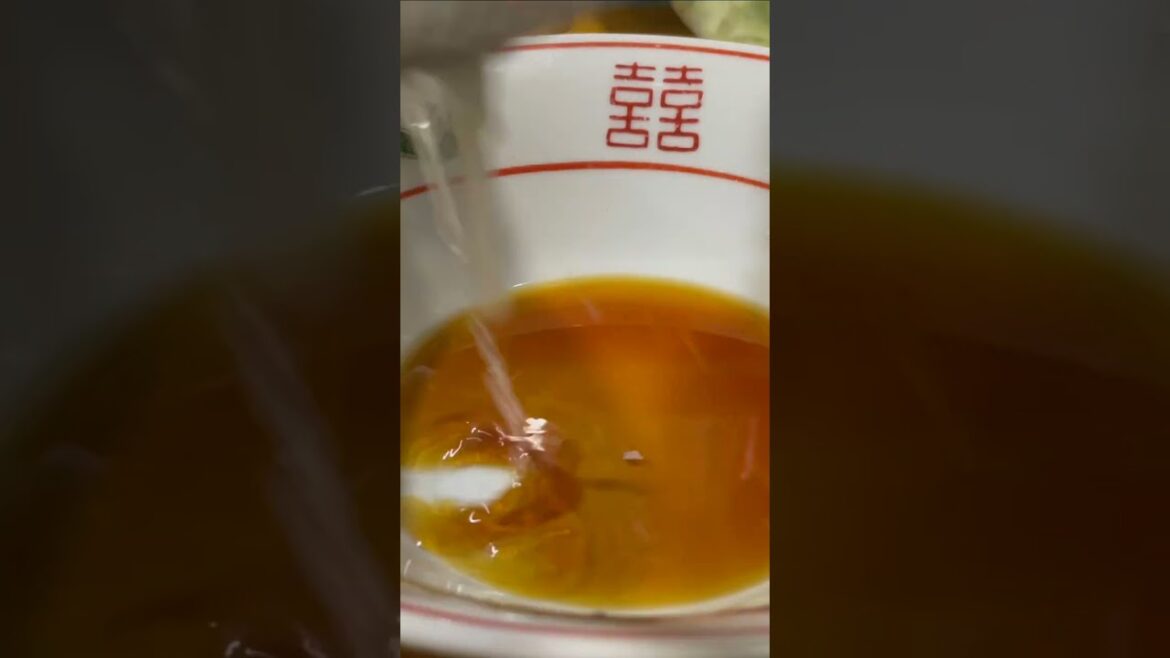 How to Make RAMEN in a Japanese Yatai Food Stall