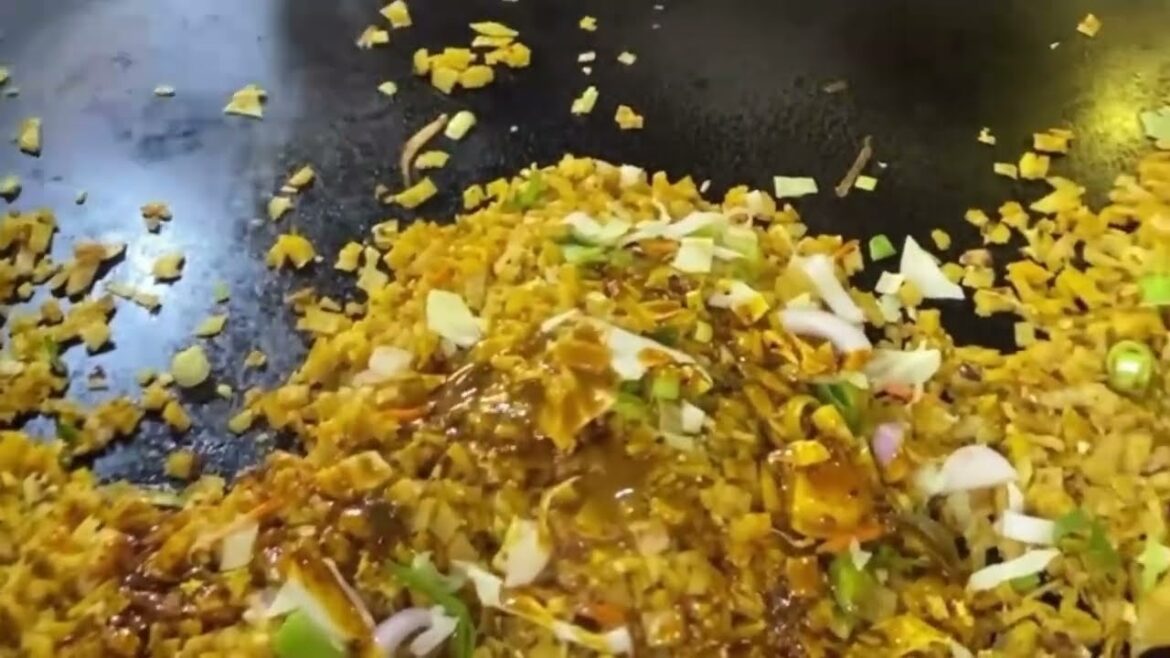 Sri lankan සුපිරිම chiken kottu || Kottu Sri Lanka || Kottu Roti Street Food || #food #streetfood