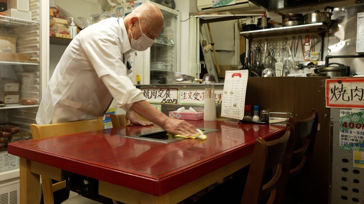 日本一小さい焼肉屋【南大門】お店は小さいけど心を込めて提供している【北九州市・門司港】