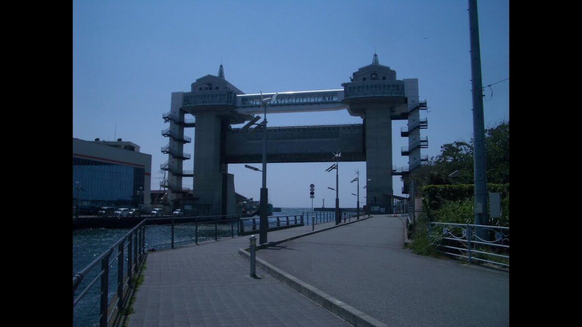 沼津港・飲食店街の風景(2013年5月6日撮影)静岡県沼津市 沼津港・飲食店街の風景(2013年5月6日撮影)静岡県沼津市