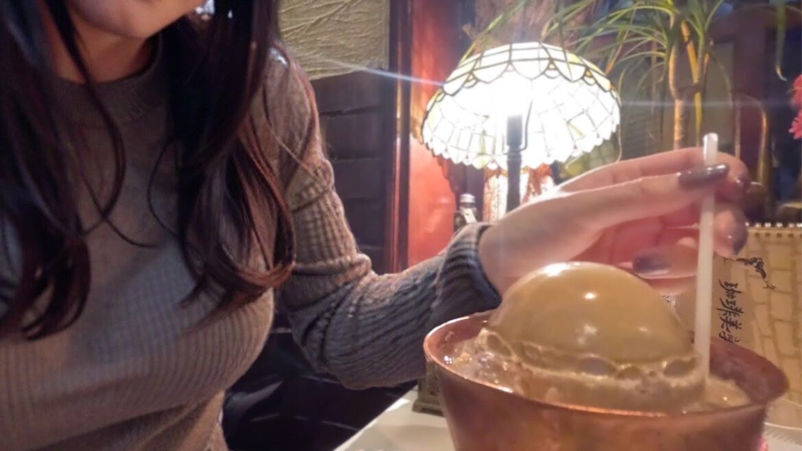 An old-fashioned cafe. I had a unique coffee and parfait at Coffee Abe.