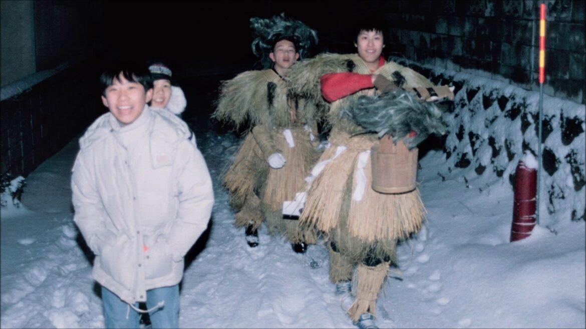 Namahage, Oga, Oga Peninsula, Japan Sea, Akita  なまはげ  生剥  男鹿  男鹿半島  日本海  秋田  by Kari Gröhn, karigohn