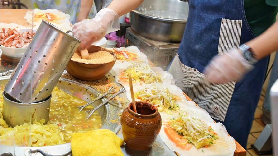 📌Making Taiwanese Spring Rolls: Traditional Street Food Culinary Skills 台灣潤餅春捲 #Taiwan #viral #台湾 4K 📌Making Taiwanese Spring Rolls: Traditional Street Food Culinary Skills 台灣潤餅春捲 #Taiwan #viral #台湾 4K