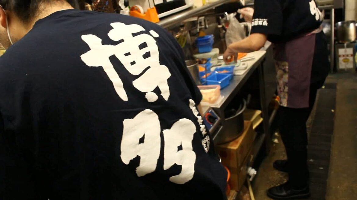 何コレ?麺ちゃんこ?実は博多のソウルフード!ここは絶対にハズせない魅力たっぷりのお店【福岡】|Japanese street food|Japan’s iconic food 何コレ?麺ちゃんこ?実は博多のソウルフード!ここは絶対にハズせない魅力たっぷりのお店【福岡】|Japanese street food|Japan's iconic food