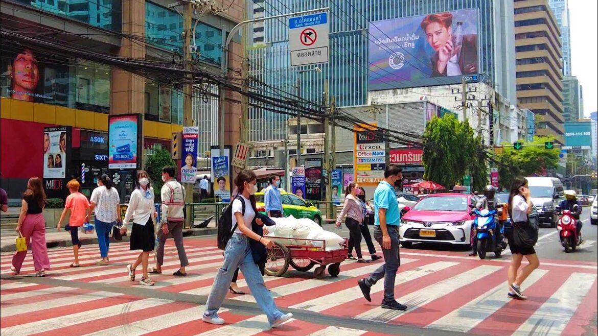 4K 🇹🇭 Walking in Downtown Bangkok | Asok Montri Rd (Asok Area) Thailand 2023