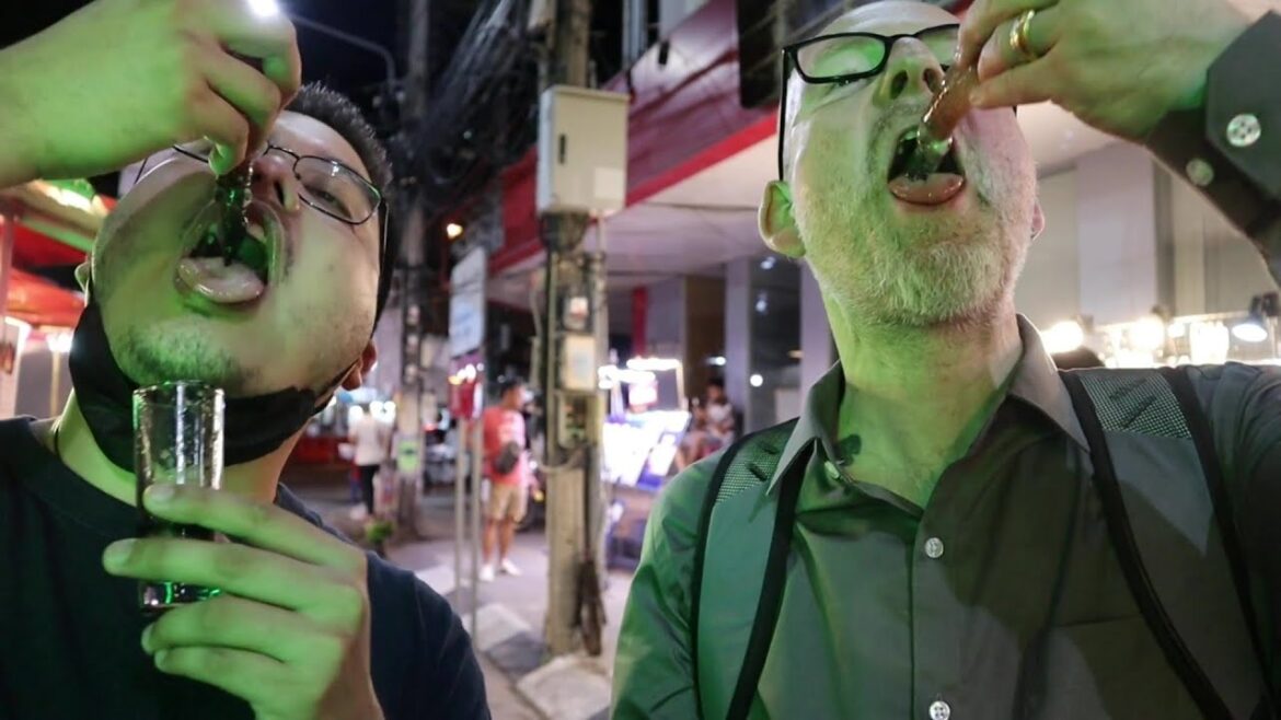 Eating Live Squid | Squid Shot at Hua Hin Night Market | Jan Tom Yam