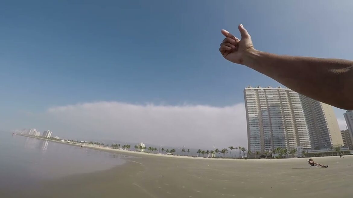 Walk Tour Andando Curtindo e Trabalhando na Praia Grande Litoral Paulista Brasil