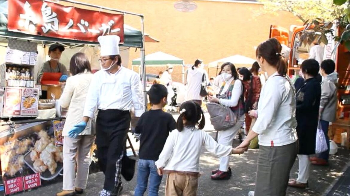 【完全密着】絶品のデカ盛りハンバーガー！行列ができる屋台イベントの一日に密着！（福岡）｜japanese street food