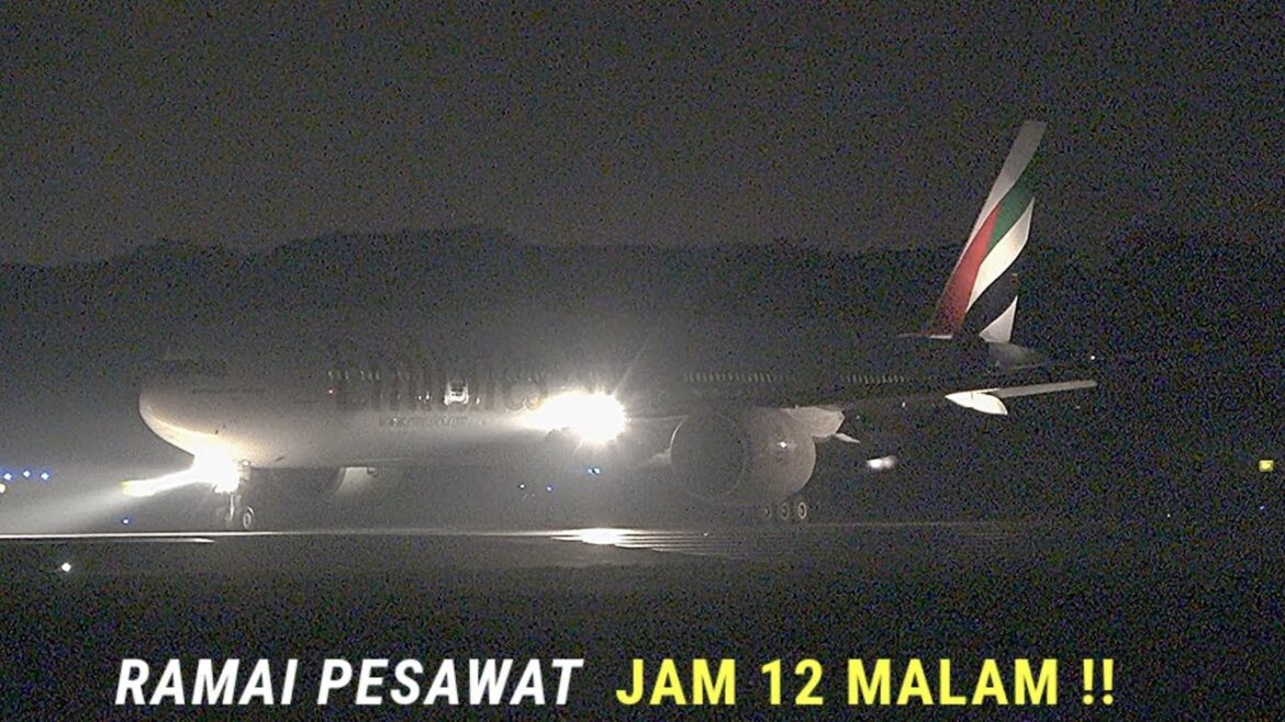 Keberangkatan Pesawat Jam 12 Malam Di Bandara Soekarno Hatta Jakarta CGK.
