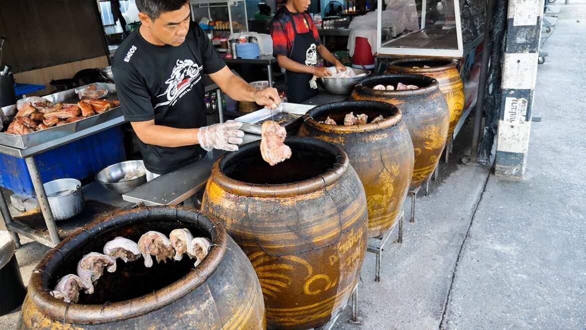 Amazing Jar BBQ, smoky chicken and crispy pork over charcoal | thai street food