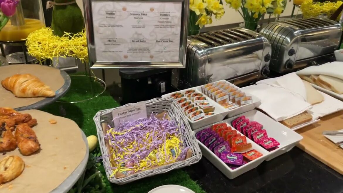 Singapore Airlines SilverKris Lounge at London Heathrow airport Singapore Airlines SilverKris Lounge at London Heathrow airport