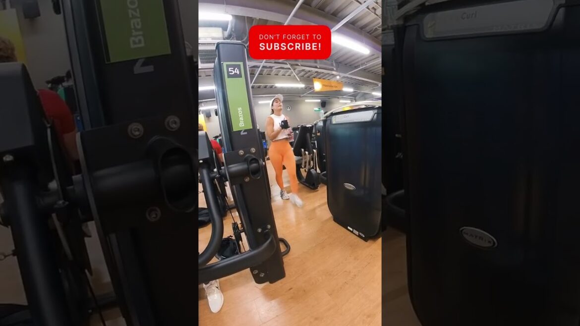 Medellin Colombia 🇨🇴 | Smart Fit | Views from the Gym 💪🏾