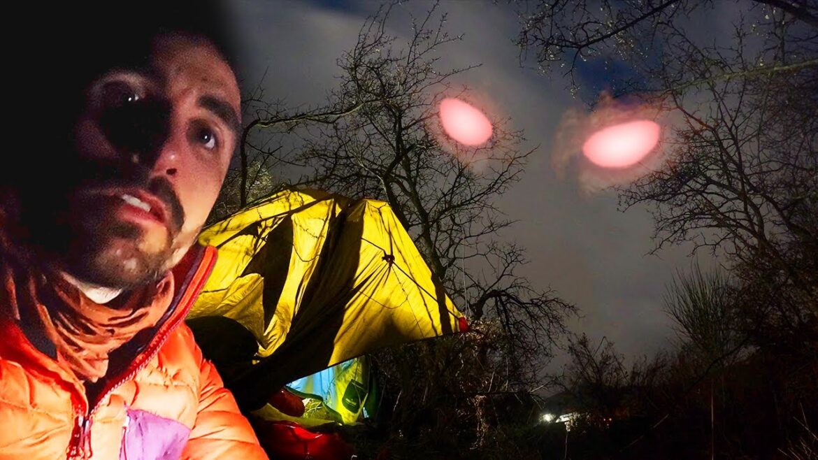 La NOCHE ACAMPANDO más TERRORÍFICA de MI VIDA | Cruzando el Líbano a pie | #106