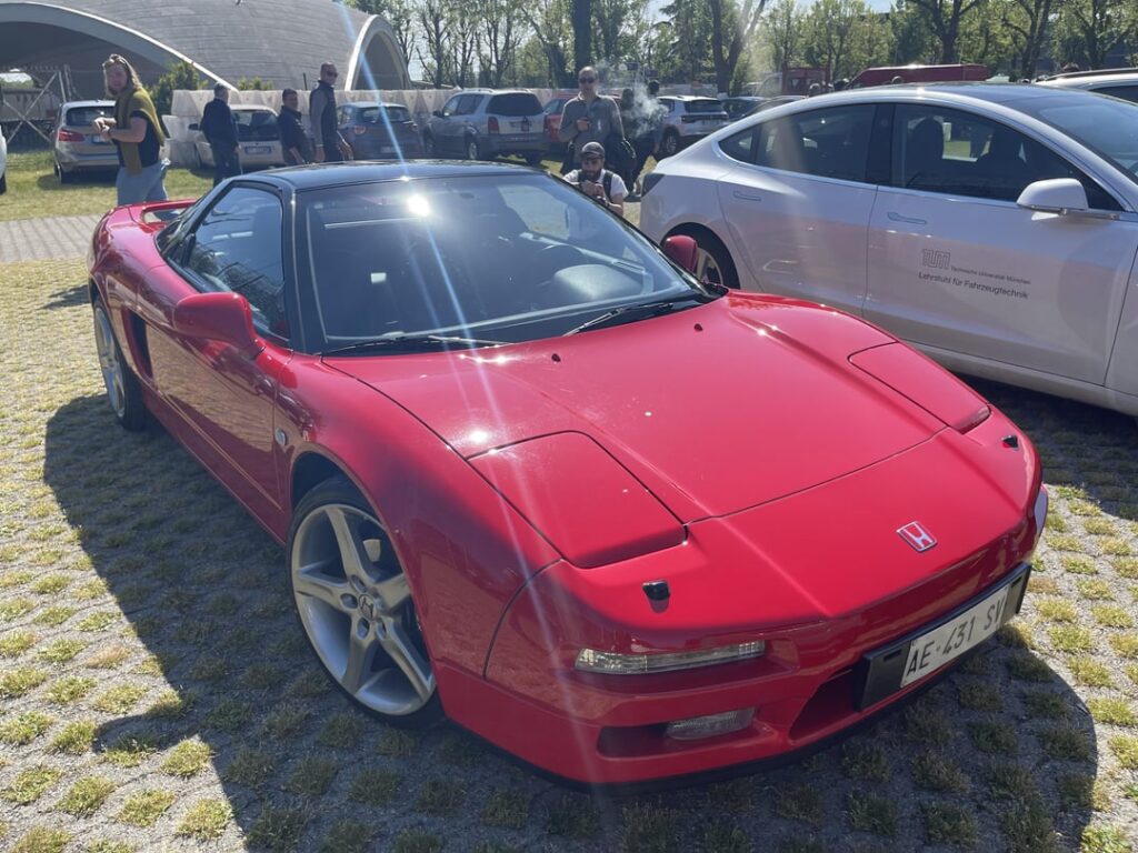 Spotted this 96’ Honda NSX in Monza, Italy