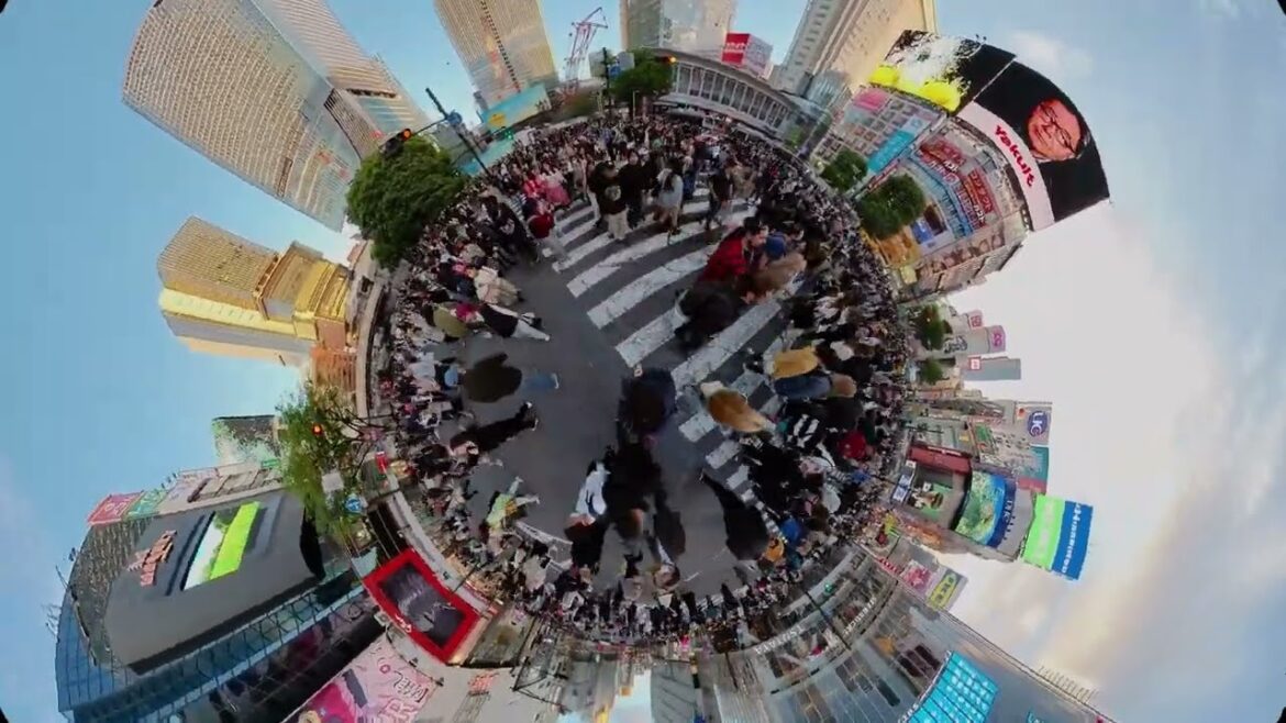 Tokyo Shibuya-Harajuku walk tour : April 2023