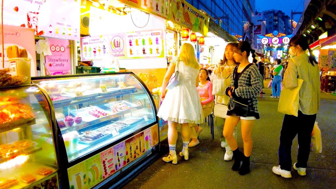 Ueno in Tokyo 🐶 Pretty Ameyoko in the evening ♪ 💖 4K ASMR non-stop 1 hour 05 minutes