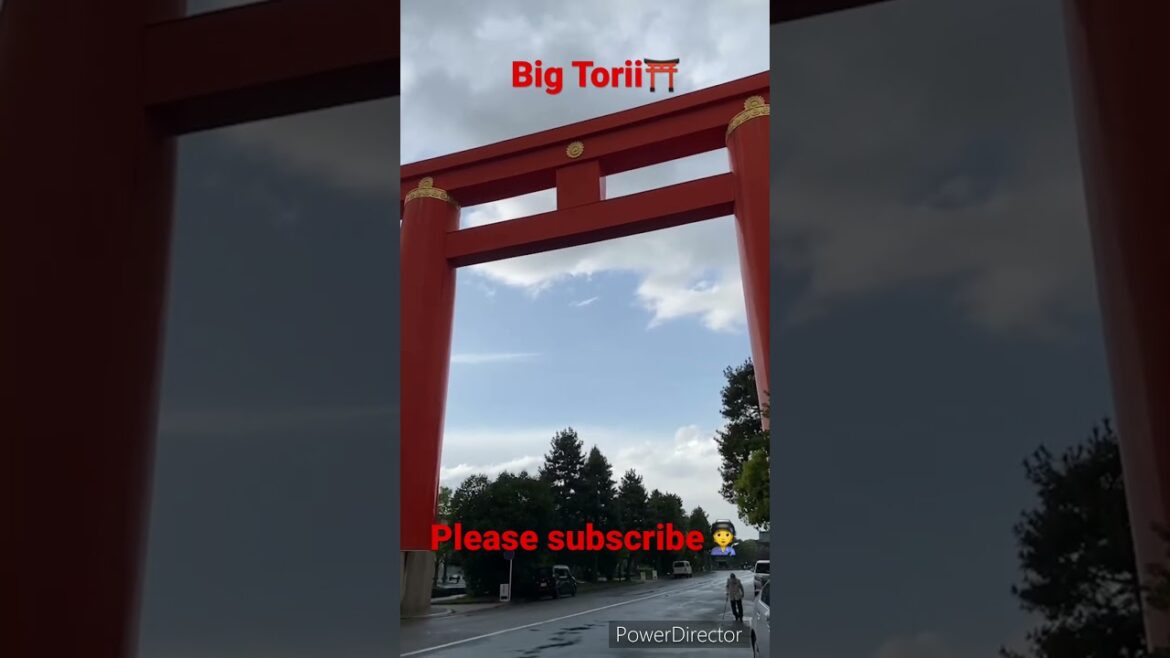 【KYOTO 】big Torii #kyoto #shorts #japan #travel #walking #pleasesubscribe #shrine #trip 【KYOTO 】big Torii #kyoto #shorts #japan #travel #walking #pleasesubscribe #shrine #trip