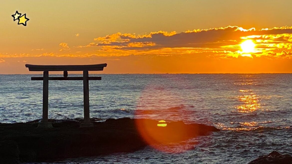 【大洗】海の岩礁に立つ鳥居と日の出の美しい景色！🌅／海の幸も絶品！🍤🦪