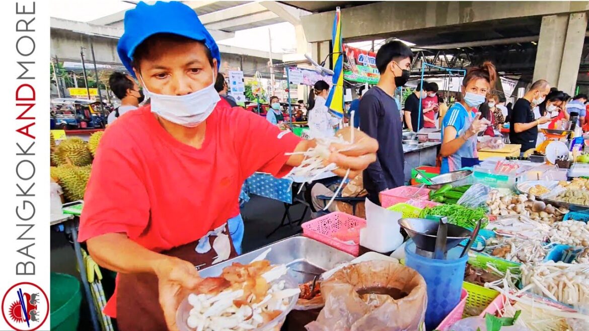 Fantastic STREET FOOD in Bangkok - You Will Be Amazed