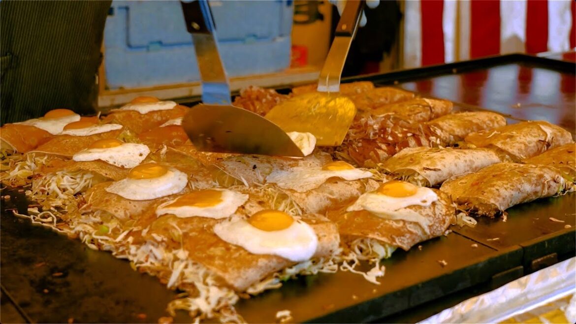 【職人技】お祭りで作る美味しいお好み焼き屋台 - Japanese Street food - How to make Okonomiyaki