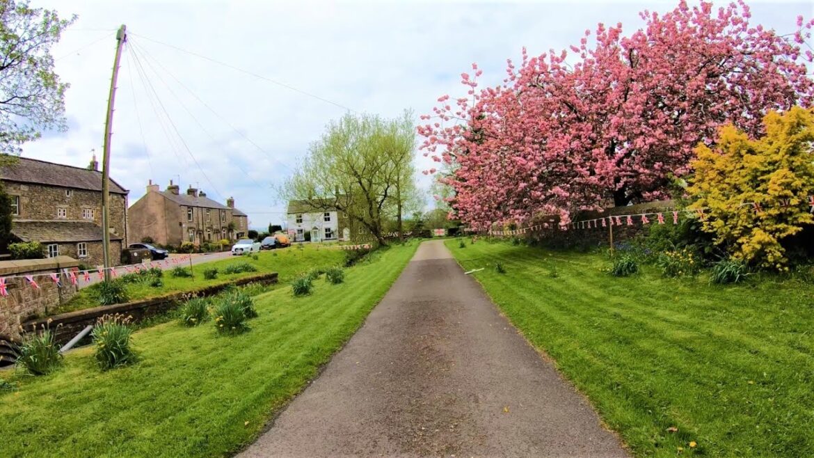 A Pretty English Village Walk ๐น Pendleton 4K @relaxingwalks A Pretty English Village Walk ๐น Pendleton 4K @relaxingwalks