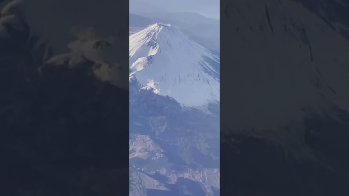 【富士山】【FUJI　Mountain】パワースポット富士山　(In iPhone)スピリチュアル　こころ穏やかに和み　癒されてください