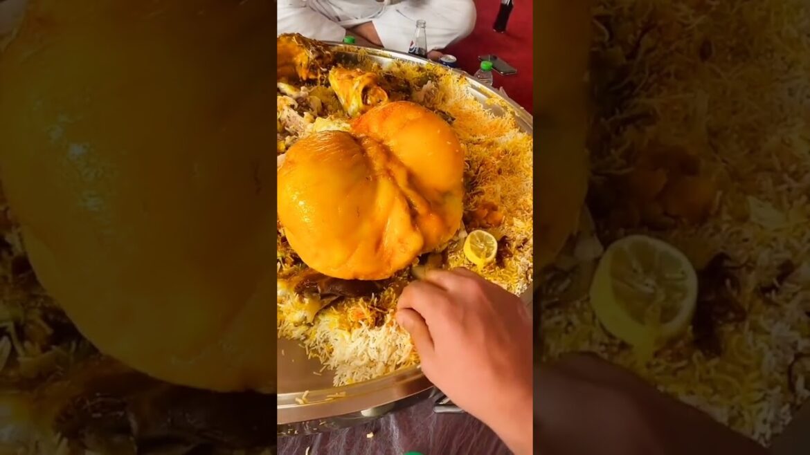 不愧是....来！评论区开车！ 哈哈！#streetfood #food #foods #shorts