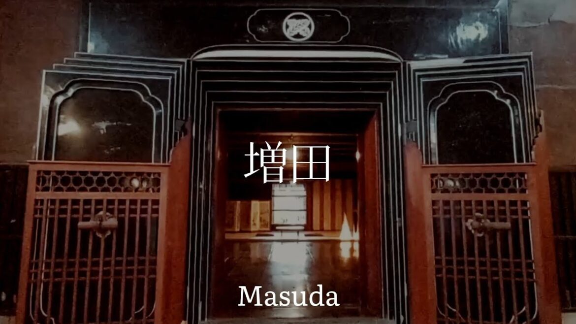 秋田県観光　内蔵が立ち並ぶ　横手市増田　Akita Prefecture Tourism Lined with Internal Organs Masuda, Yokote City, Japan