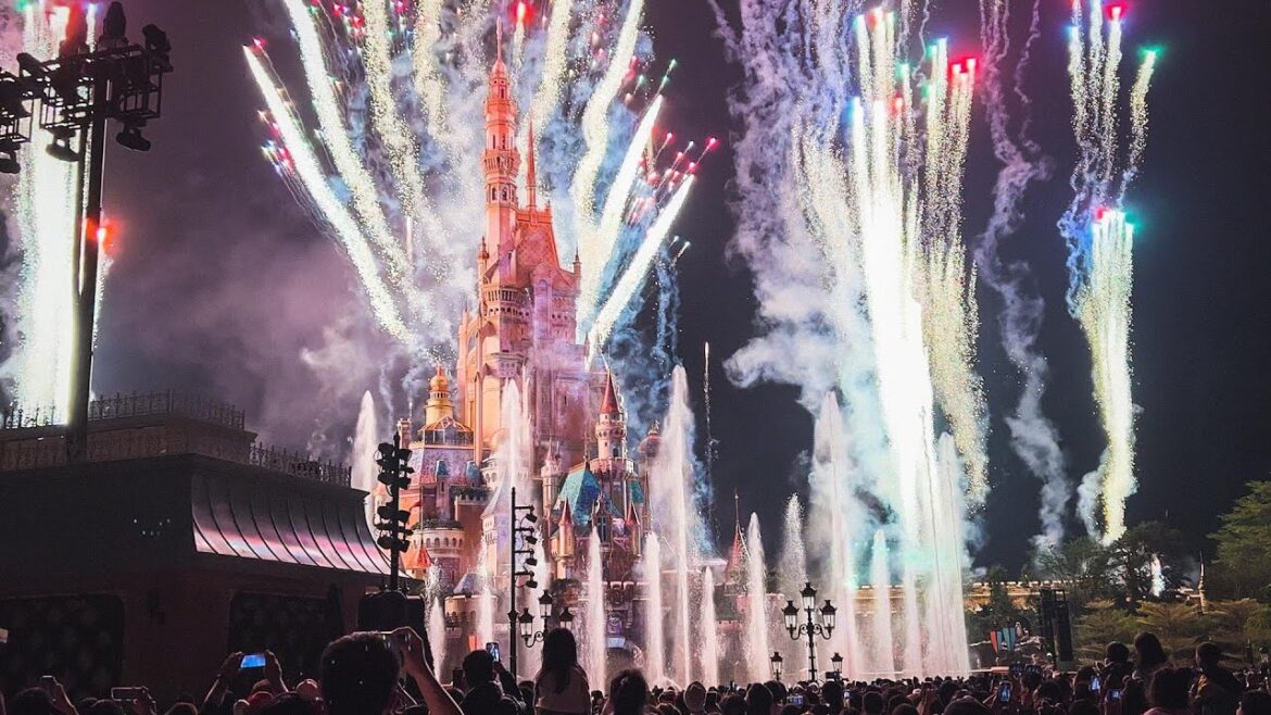 Goodbye Hong Kong Disneyland | Watching Momentous Fireworks and Our Last Night in the Park! Goodbye Hong Kong Disneyland | Watching Momentous Fireworks and Our Last Night in the Park!