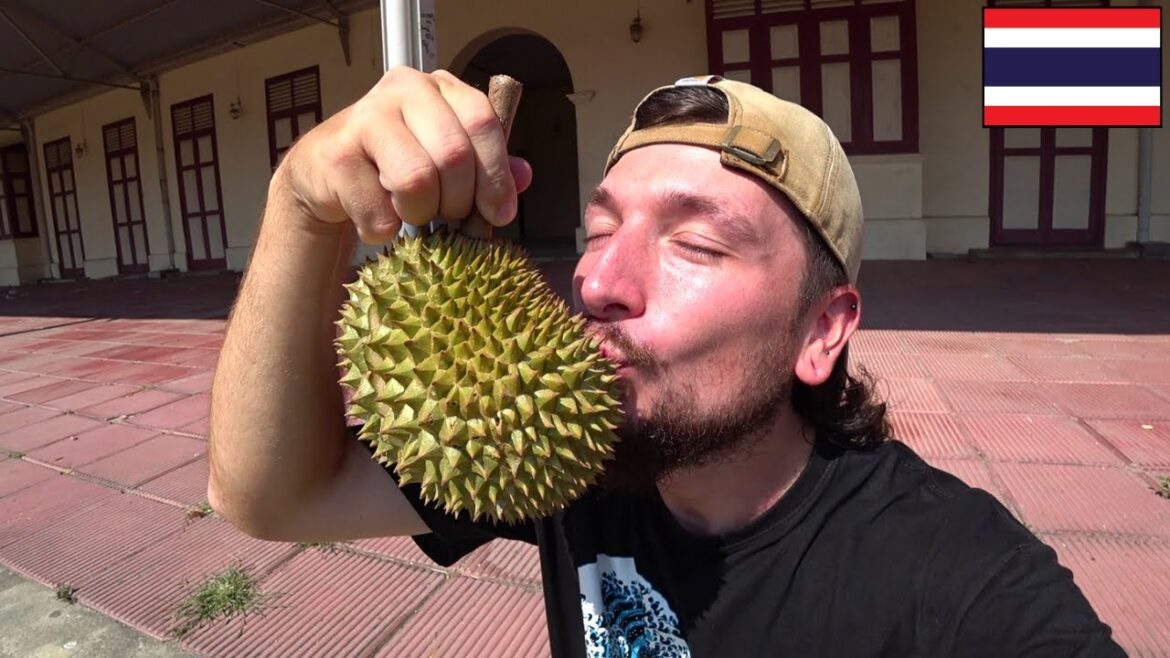 Durian Shopping In Local Thai Market 🇹🇭