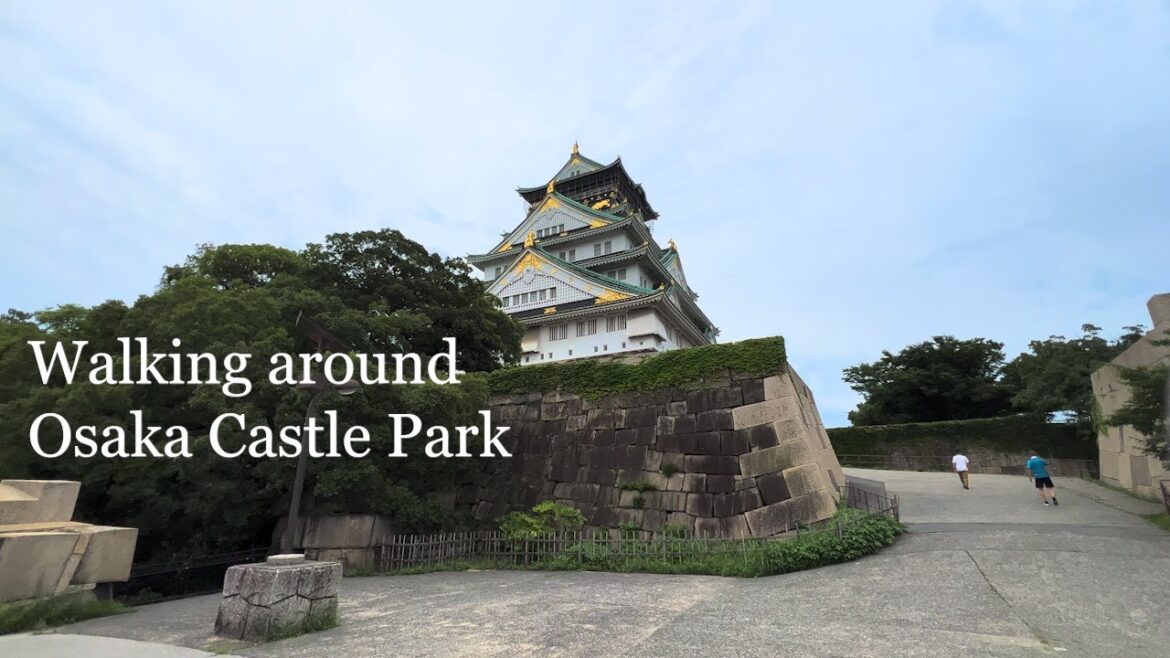 Walking around Osaka Castle Park(大阪城公園:大阪市)/Osaka, Japan Walking around Osaka Castle Park(大阪城公園:大阪市)/Osaka, Japan