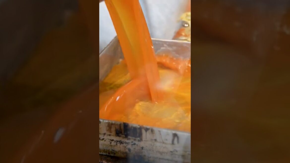 Best Tamagoyaki in Japan | Amazing Egg Omelette Skills | Tokyo Street Food #shorts