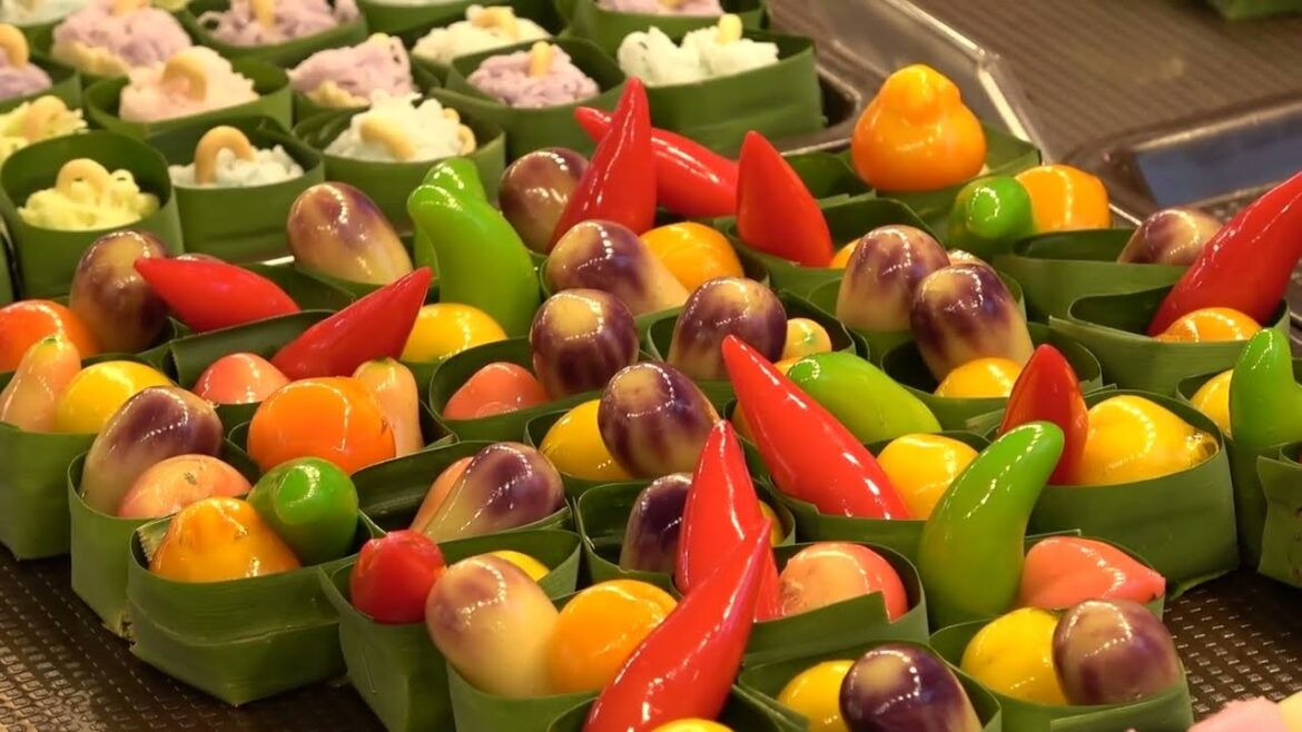 street food market lumpini