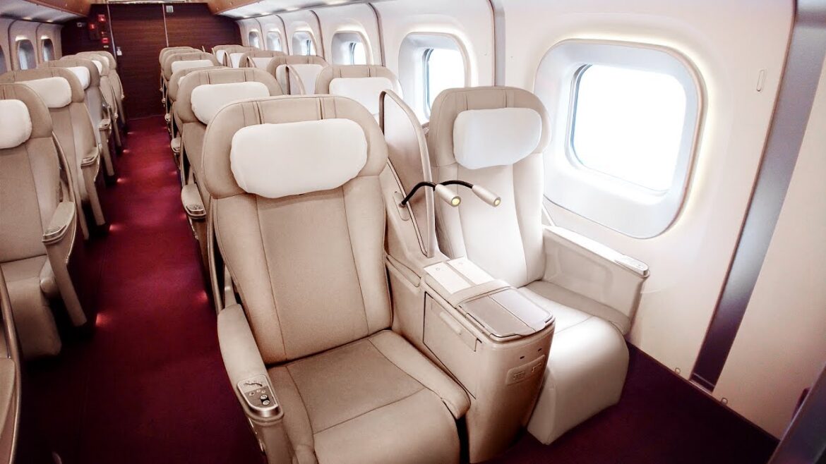 Most luxurious trip! First Class “Gran Class” seats on the Shinkansen bullet train (Tokyo to Sendai) Most luxurious trip! First Class "Gran Class" seats on the Shinkansen bullet train (Tokyo to Sendai)