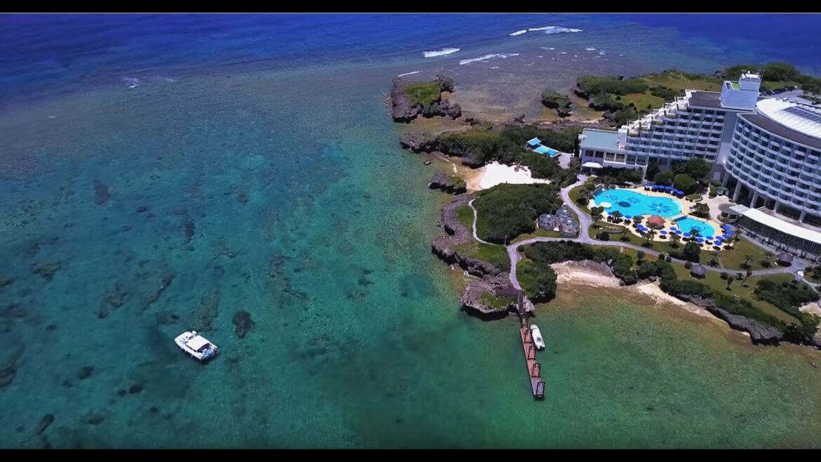 沖縄万座ビーチドローン 4K  Okinawa Manza Beach drone