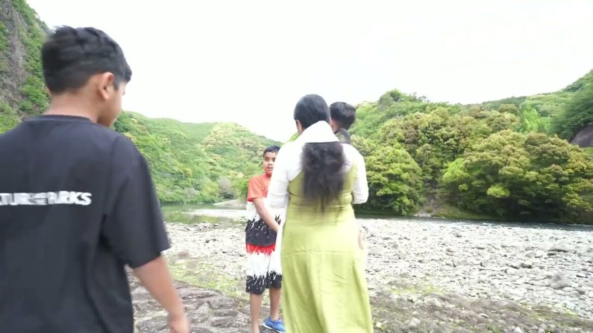 Car Camping in Japan l Wakayama River side l ETHI Vlogs l Japan Summer Forest side l Michi no Eki