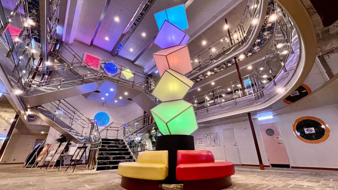 日本最大級のフェリーで荒れた太平洋をフェリー旅してみた | ちょっと高級なランチも | 東京九州フェリー (新日本海フェリー) すいせん 日本最大級のフェリーで荒れた太平洋をフェリー旅してみた | ちょっと高級なランチも | 東京九州フェリー (新日本海フェリー) すいせん